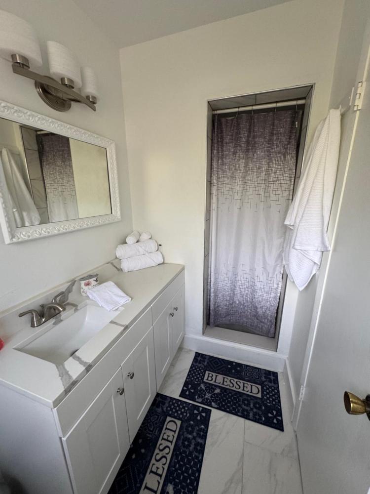 HUGE In-Law Apt Beach Oasis- Private entrance